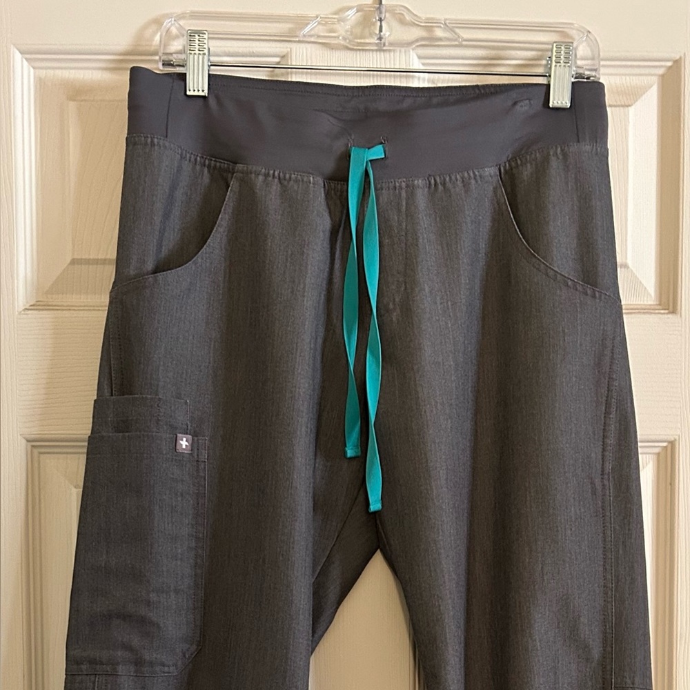 Figs “Kade” scrub pants
